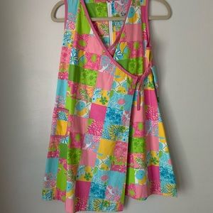 Lilly Pulitzer shirt /w tie and zipper.